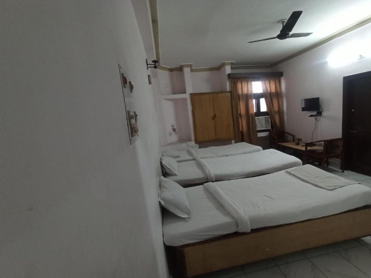 Oyo 80830 Hotel Buddha International Bodh Gaya Exterior photo